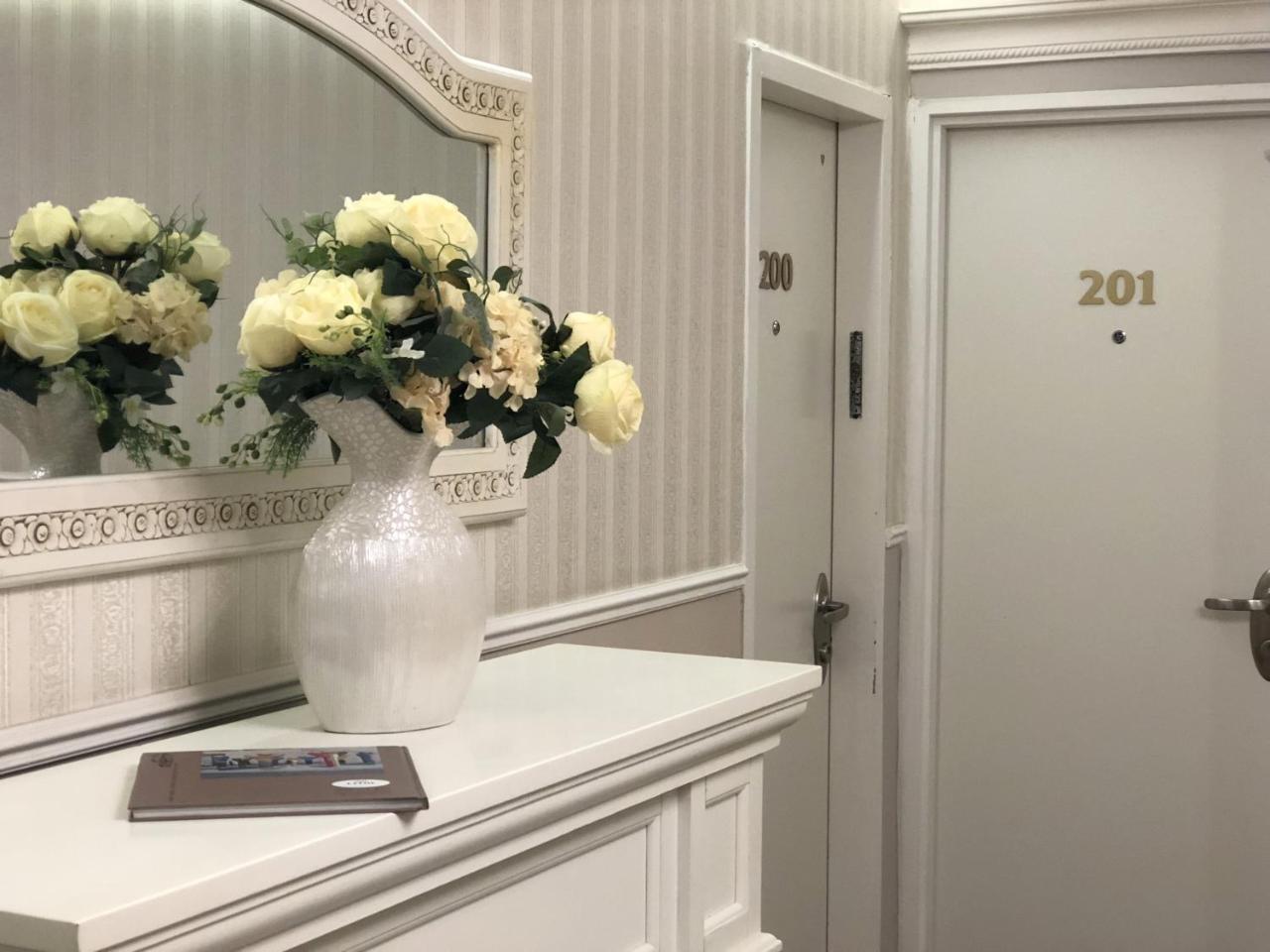 Litov Hotel - A Religious Boutique Hotel Baitulmaqdis Luaran gambar