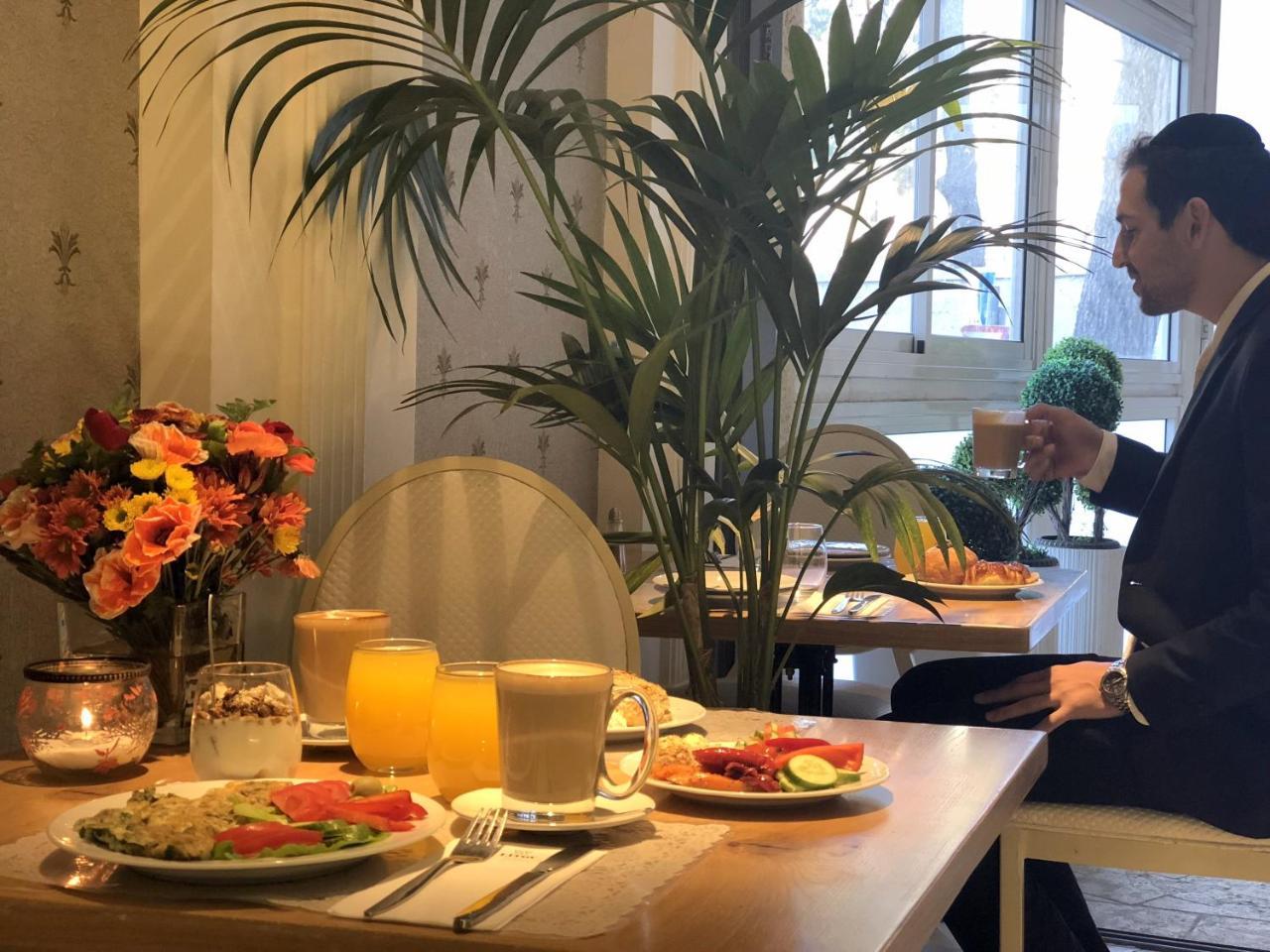 Litov Hotel - A Religious Boutique Hotel Baitulmaqdis Luaran gambar